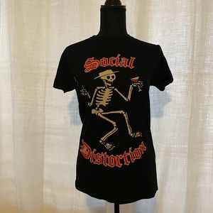 Women’s Social distortion t shirt